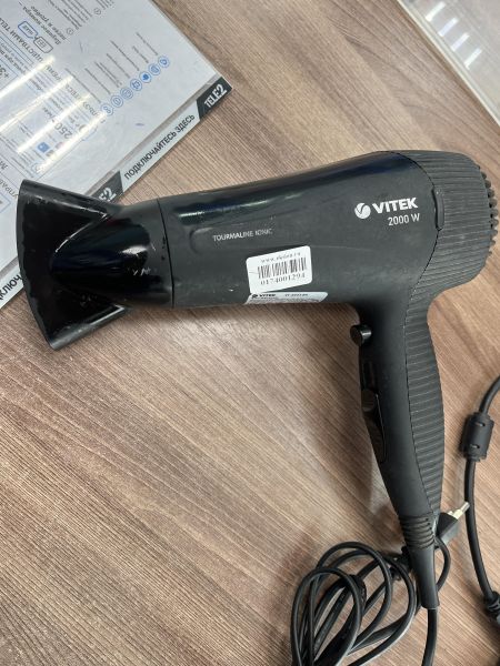 Купить Vitek VT-8203 BK в Усть-Илимск за 699 руб.