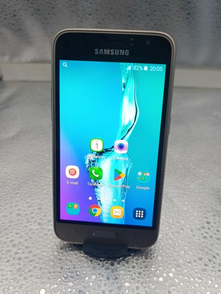 Купить Samsung Galaxy J1 2016 (J120F) Duos в Усть-Илимск за 1449 руб.