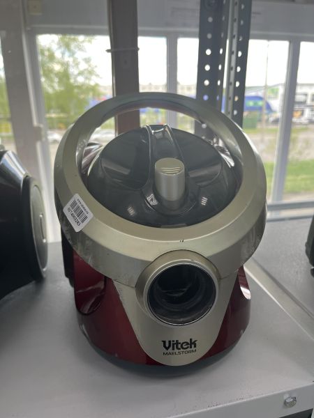 Купить Vitek VT-1837 в Усть-Илимск за 1700 руб.