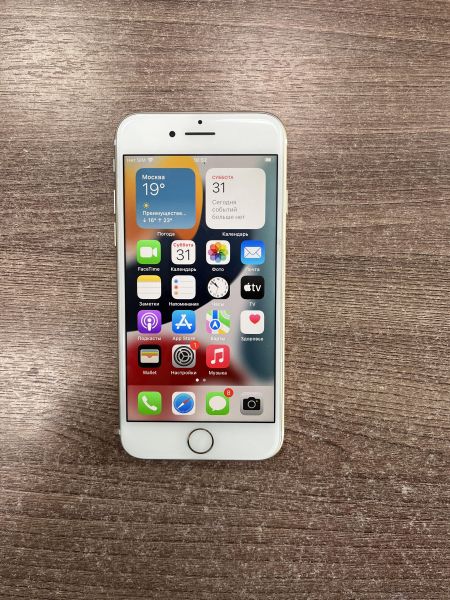 Купить Apple iPhone 7 32GB в Усть-Илимск за 3600 руб.