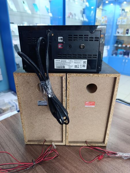 Купить Samsung MM-J330 в Усть-Илимск за 5700 руб.