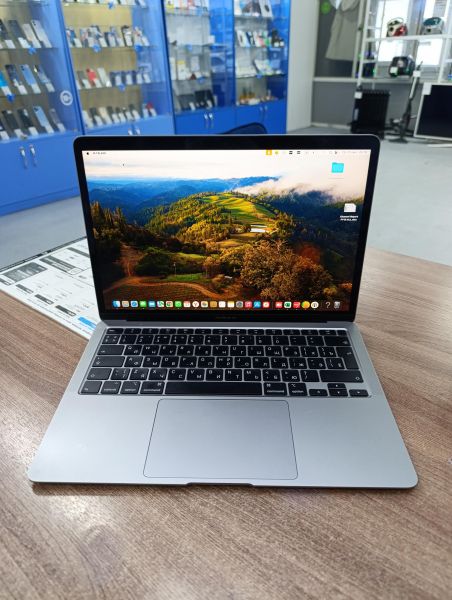 Купить Apple MacBook Air 13 Early 2020 (A2179) (i7-1060NG7) в Усть-Илимск за 27400 руб.