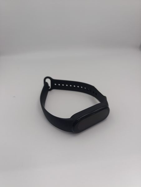 Купить Xiaomi Mi Smart Band 6 (XMSH15HM) с СЗУ в Усть-Илимск за 600 руб.