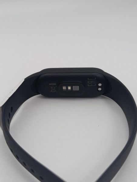Купить Xiaomi Mi Smart Band 6 (XMSH15HM) с СЗУ в Усть-Илимск за 600 руб.