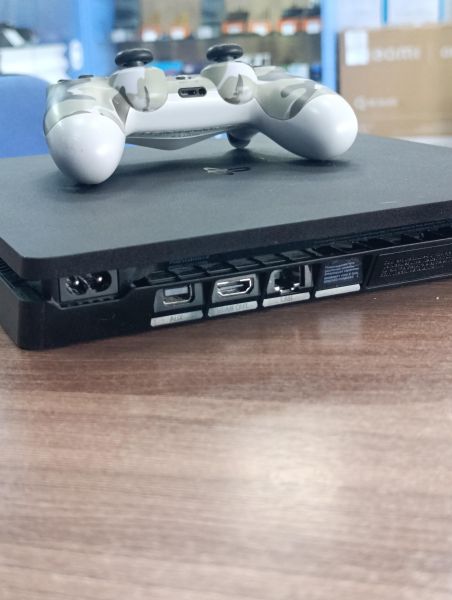 Купить Sony PlayStation 4 Slim 500GB (CUH-2108A) в Усть-Илимск за 14200 руб.