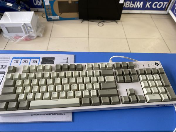 Купить Red Square Keyrox TKL Classic (RSQ-20029) в Шелехов за 1699 руб.