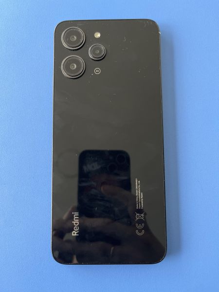 Купить Xiaomi Redmi 12 4/128GB (23053RN02Y) Duos в Шелехов за 5000 руб.