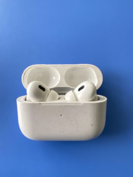 Купить Реплика Apple AirPods Pro 2  (A2931, A2698, A2699, A3047, A3048, A3049) в Шелехов за 750 руб.
