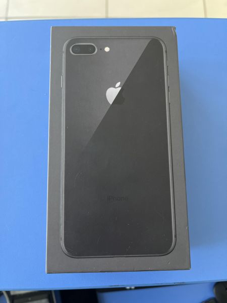Купить Apple iPhone 8 Plus 64GB в Шелехов за 8050 руб.