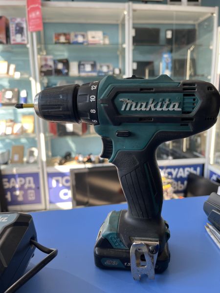 Купить Makita DF331D с СЗУ в Шелехов за 2300 руб.