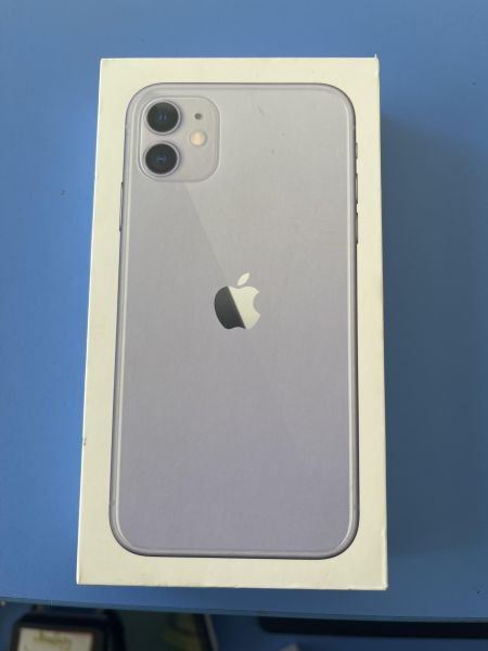 Купить Apple iPhone 11 128GB в Шелехов за 16750 руб.
