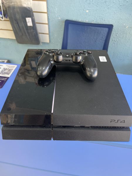 Купить Sony PlayStation 4 500GB (CUH-1001A) в Шелехов за 11800 руб.