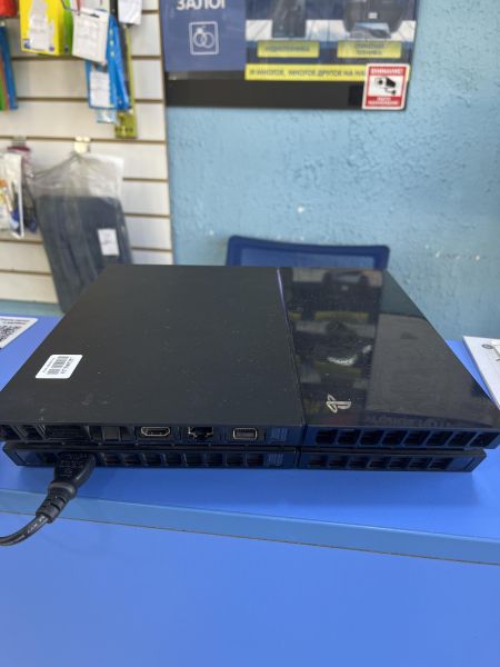 Купить Sony PlayStation 4 500GB (CUH-1001A) в Шелехов за 11800 руб.
