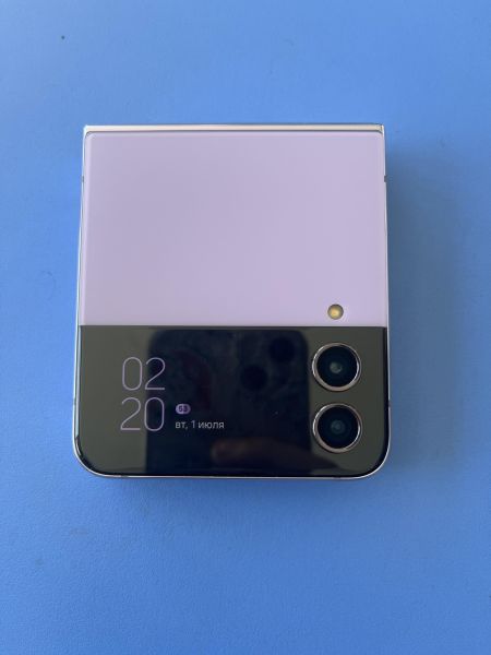 Купить Samsung Galaxy Z Flip 4 8/512GB (F721N) Duos в Шелехов за 45600 руб.