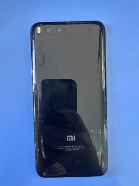 Купить Xiaomi Mi 6 6/64GB (MCE16) Duos в Шелехов за 4500 руб.