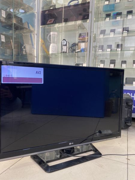 Купить LG 37LS560T в Шелехов за 7800 руб.