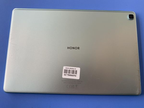 Купить Honor Pad X8 32GB (AGM3-W09HN) (без SIM) в Шелехов за 4400 руб.