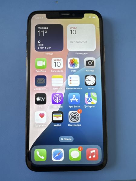 Купить Apple iPhone XS 256GB в Шелехов за 8600 руб.