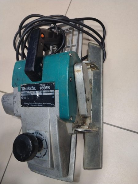 Купить Makita 1806B в Шелехов за 27200 руб.