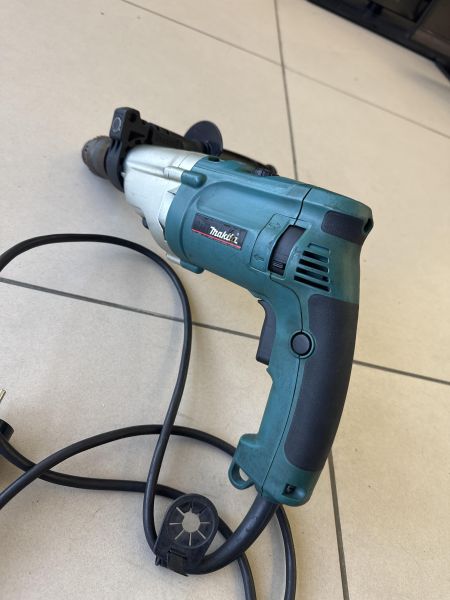 Купить Makita HP2070 в Шелехов за 4900 руб.