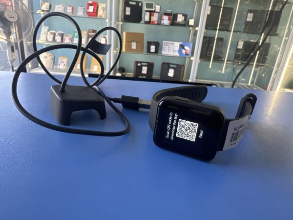 Купить Xiaomi Mi Watch Lite (REDMIWT02) с СЗУ в Шелехов за 600 руб.