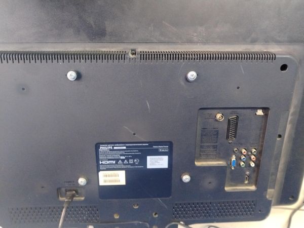 Купить Philips 32PFL3606H/60 в Шелехов за 4100 руб.