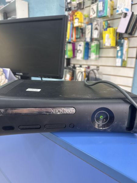 Купить Microsoft Xbox 360 Console в Шелехов за 5700 руб.