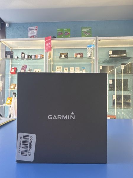 Купить Garmin Fenix 5S с СЗУ в Шелехов за 7800 руб.