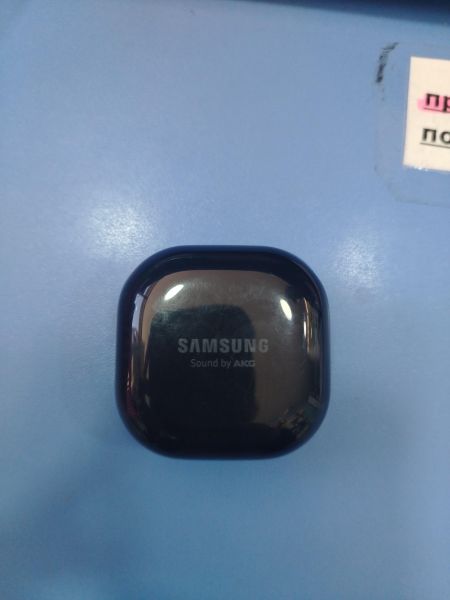 Купить Samsung Galaxy Buds Live (SM-R180/N) в Шелехов за 1900 руб.