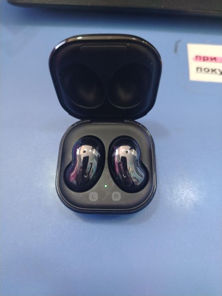 Купить Samsung Galaxy Buds Live (SM-R180/N) в Шелехов за 1900 руб.