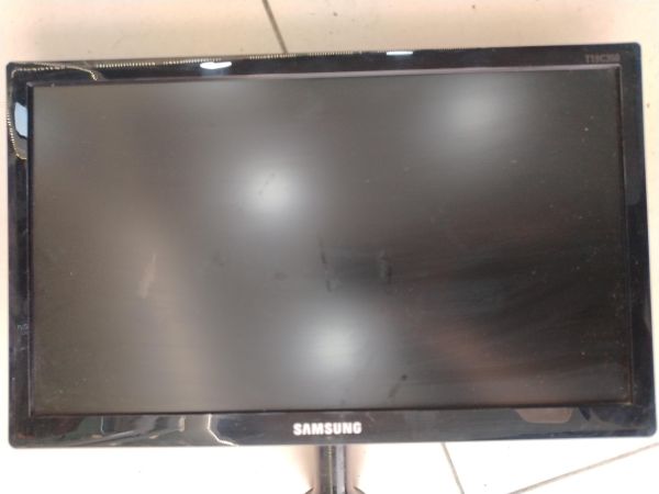 телевизор Samsung T19C350EX в Шелехов