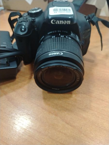 фотоаппарат Canon EOS 600D (DS126311) Kit с СЗУ в Шелехов