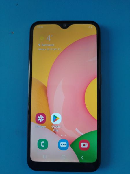 сотовый телефон Samsung Galaxy A01 Core 16GB (A013F/DS) Duos в Шелехов