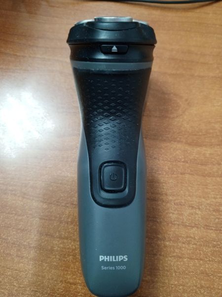 Купить Philips Series 1000 S1133 с СЗУ в Ангарск за 650 руб.