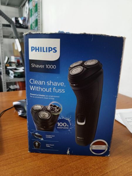 Купить Philips Series 1000 S1133 с СЗУ в Ангарск за 650 руб.