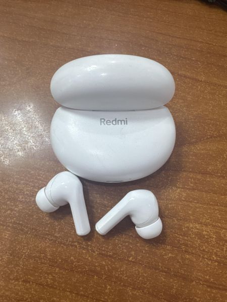 Купить Xiaomi Redmi Buds 4 Active (M2310E1) в Ангарск за 500 руб.