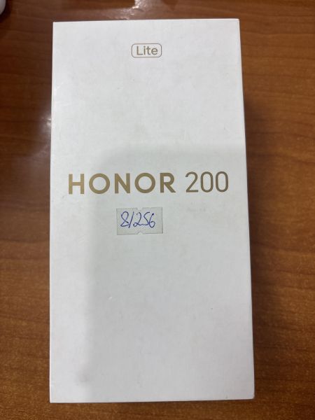 Купить Honor 200 Lite 8/256GB (LLY-NX1) Duos в Ангарск за 14650 руб.