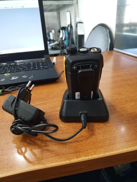 Купить Baofeng UV-6R с СЗУ в Ангарск за 1100 руб.