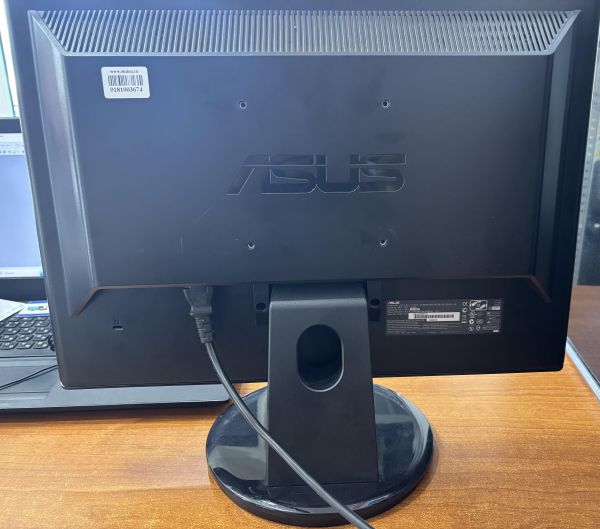 Купить ASUS VH196D в Ангарск за 950 руб.