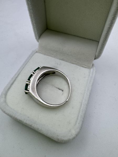 Купить Кольцо серебро 925 5,96g, вес изделия 6.56g, размер 19 в Ангарск за 700 руб.