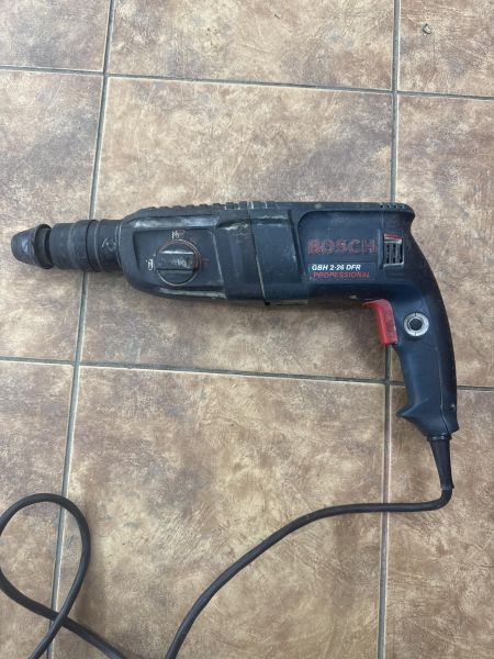 Купить Bosch GBH 2-26 DFR в Ангарск за 2500 руб.