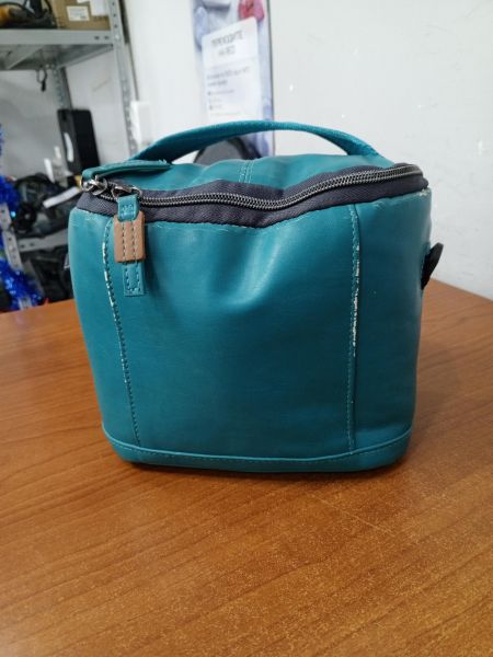 Купить Canon EOS 650D kit (DS126371) с СЗУ в Ангарск за 19100 руб.