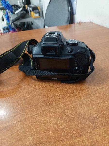 Купить Nikon D3400 Kit с СЗУ в Ангарск за 15800 руб.