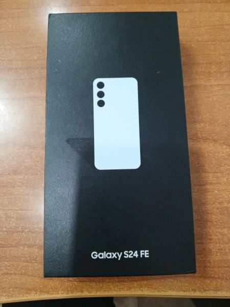 Купить Samsung Galaxy S24 FE 8/256GB (S721B) Duos в Ангарск за 30300 руб.