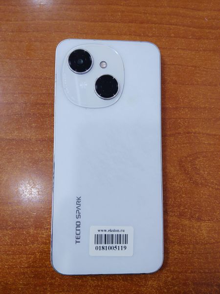 Купить TECNO Spark Go 1 4/128GB (KL4) Duos в Ангарск за 1800 руб.