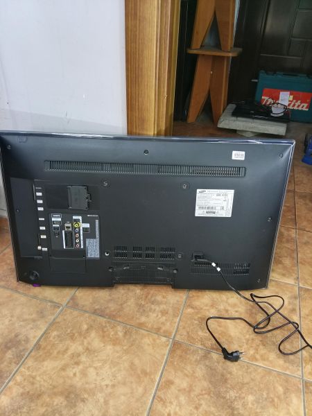 телевизор Samsung UE32F6400 в Ангарск