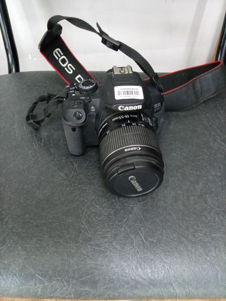 фотоаппарат Canon EOS 650D kit (DS126371) с СЗУ в Ангарск