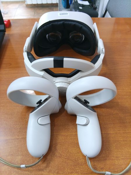 очки и системы vr Oculus Quest 2 (2 геймпада) (KW49CM) 64GB в Ангарск