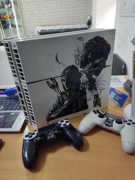 Купить Sony PlayStation 4 500GB (CUH-1115A) в Ангарск за 15200 руб.