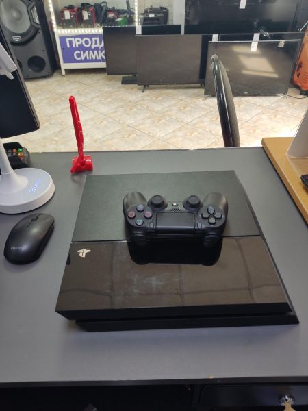 Купить Sony PlayStation 4 500GB (CUH-1106A) в Ангарск за 15700 руб.